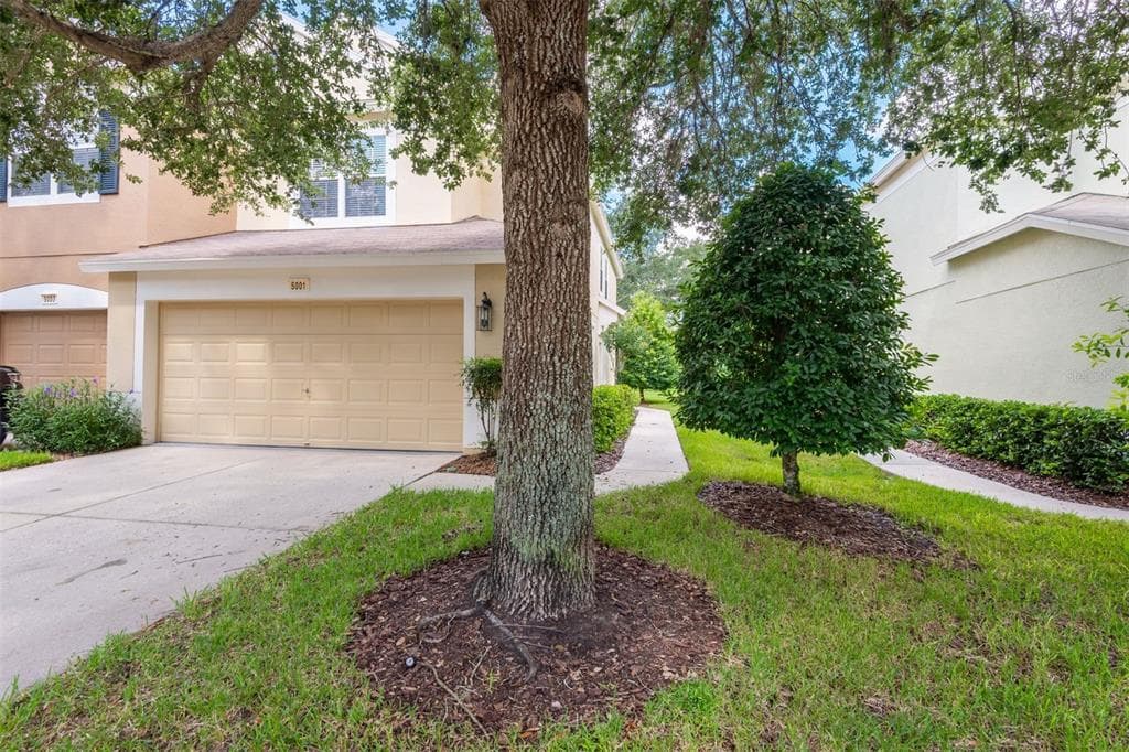 5001 BARNSTEAD DRIVE RIVERVIEW, FL 33578