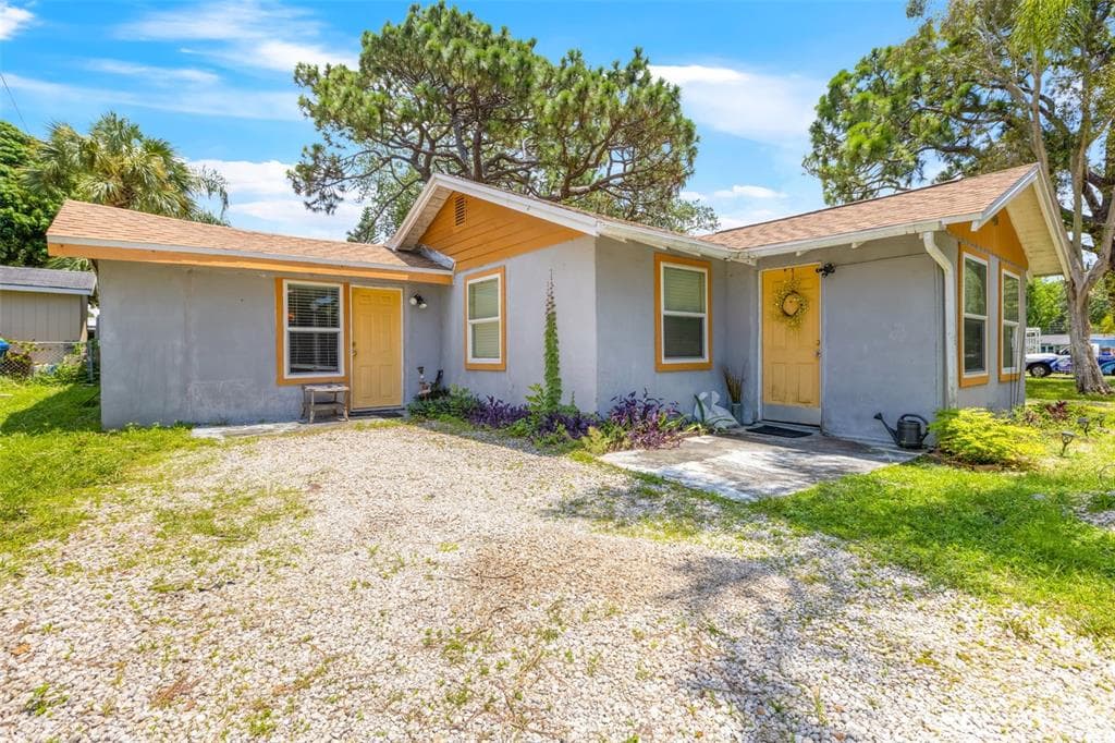 1757 CREEK LANE