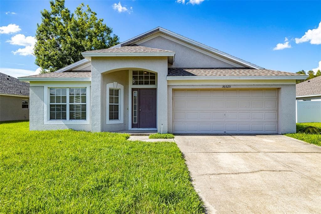 30325 GLENHAM COURT WESLEY CHAPEL, FL 33543