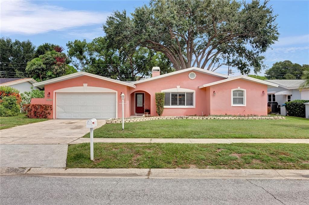13923 WILDWOOD DRIVE LARGO, FL 33774