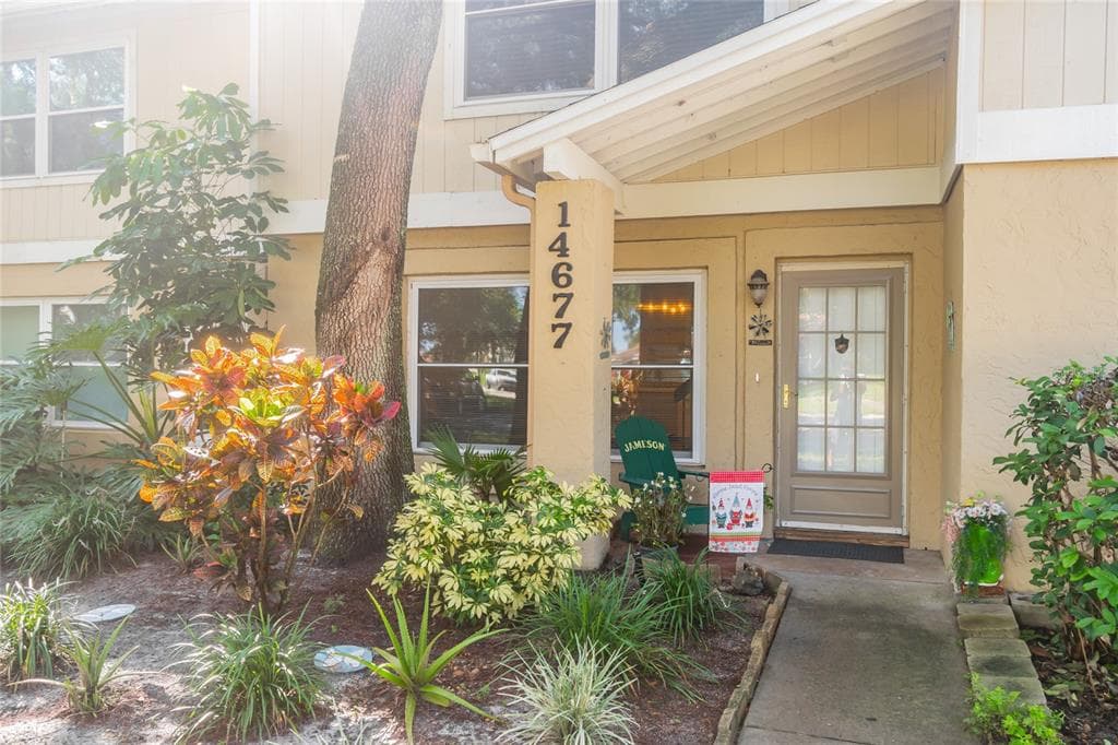 14677 PINE GLEN CIRCLE LUTZ, FL 33559
