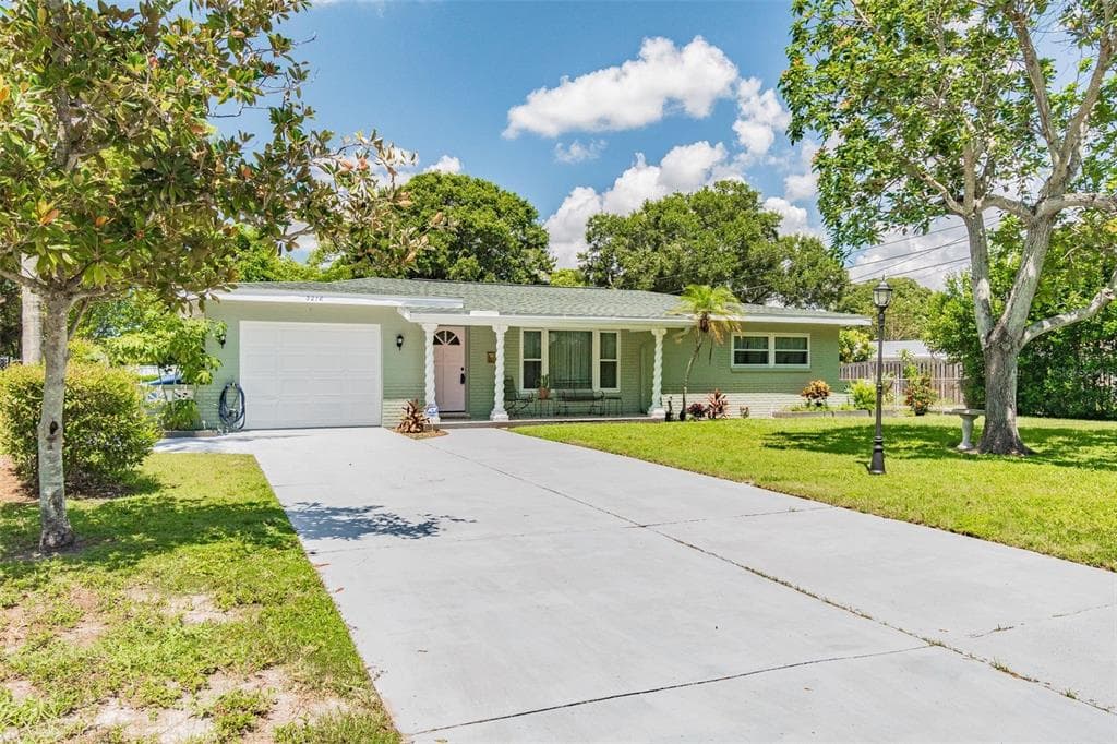 3218 46TH STREET N ST PETERSBURG, FL 33713