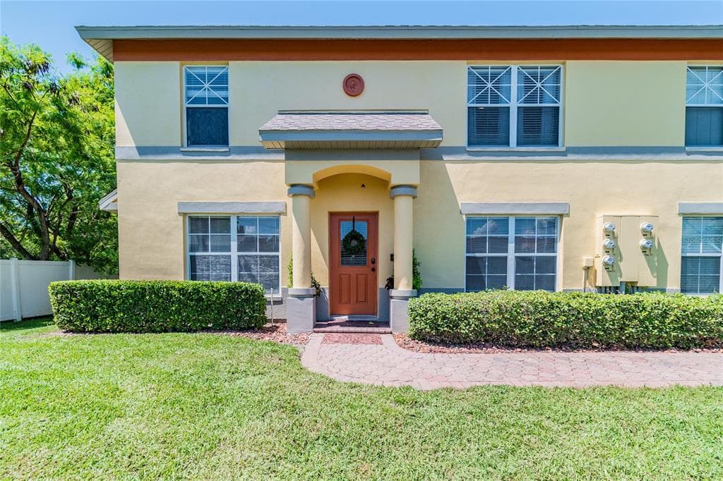 224 COQUINA BAY DRIVE ST PETERSBURG, FL 33705
