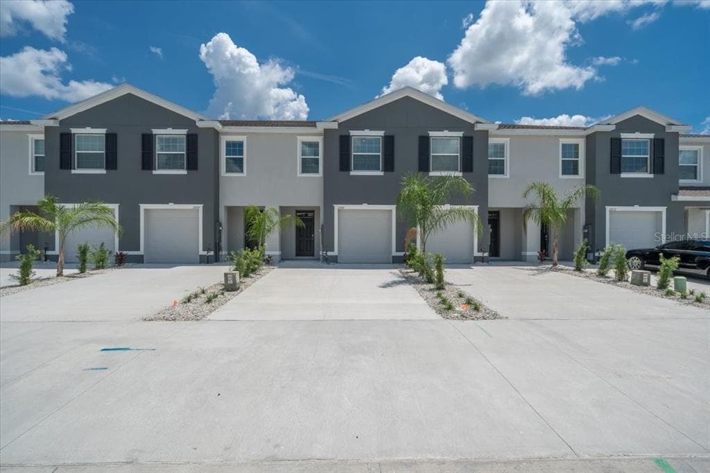 2880 BELUGA BAY DRIVE ODESSA, FL 33556