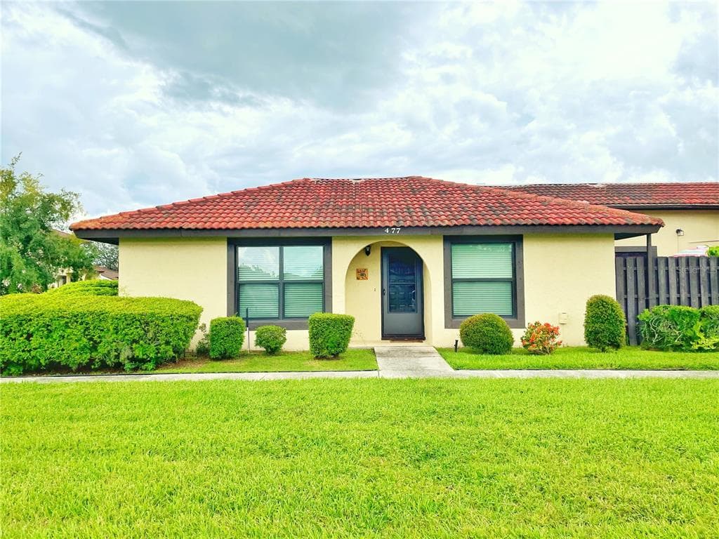 477 HUNTER CIRCLE KISSIMMEE, FL 34758