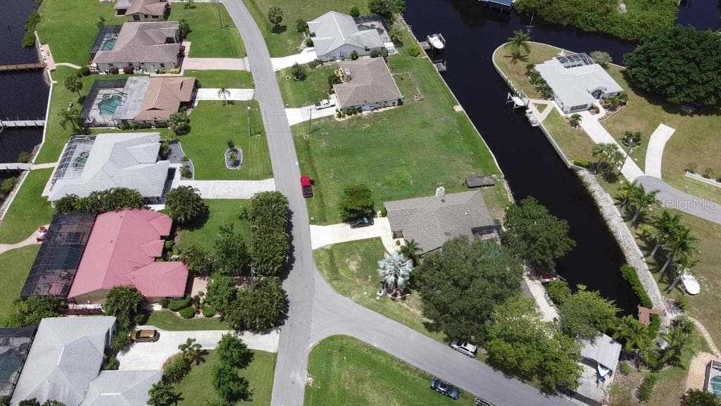 3729 PEACE RIVER DRIVE PUNTA GORDA, FL 33983