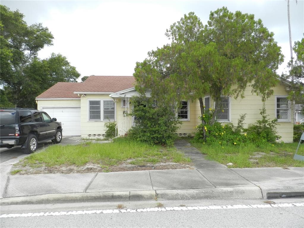 214 N HIGHLAND AVENUE CLEARWATER, FL 33755