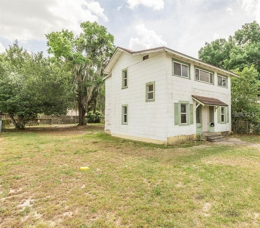 130 SE AVENUE H SE WINTER HAVEN, FL 33880