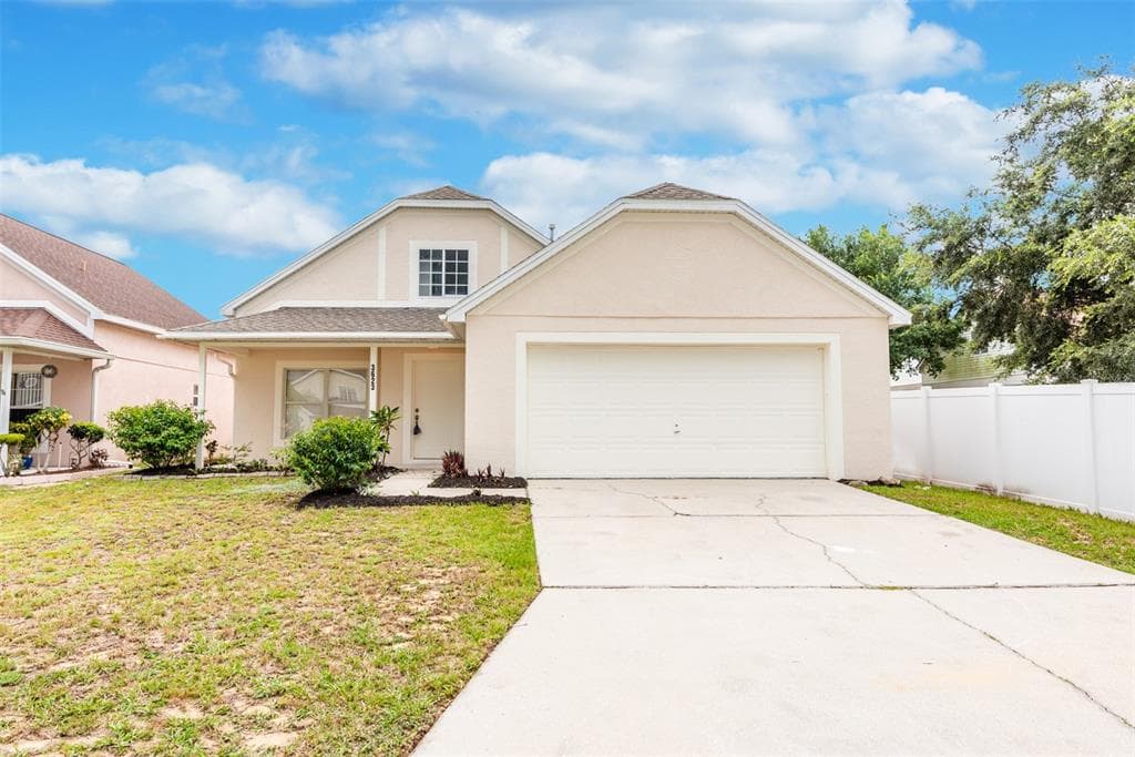 3623 HUNTWICKE BOULEVARD DAVENPORT, FL 33837