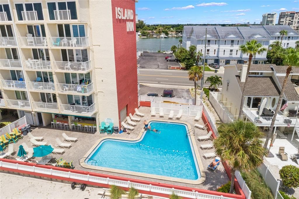 9980 GULF BOULEVARD UNIT 514 TREASURE ISLAND, FL 33706