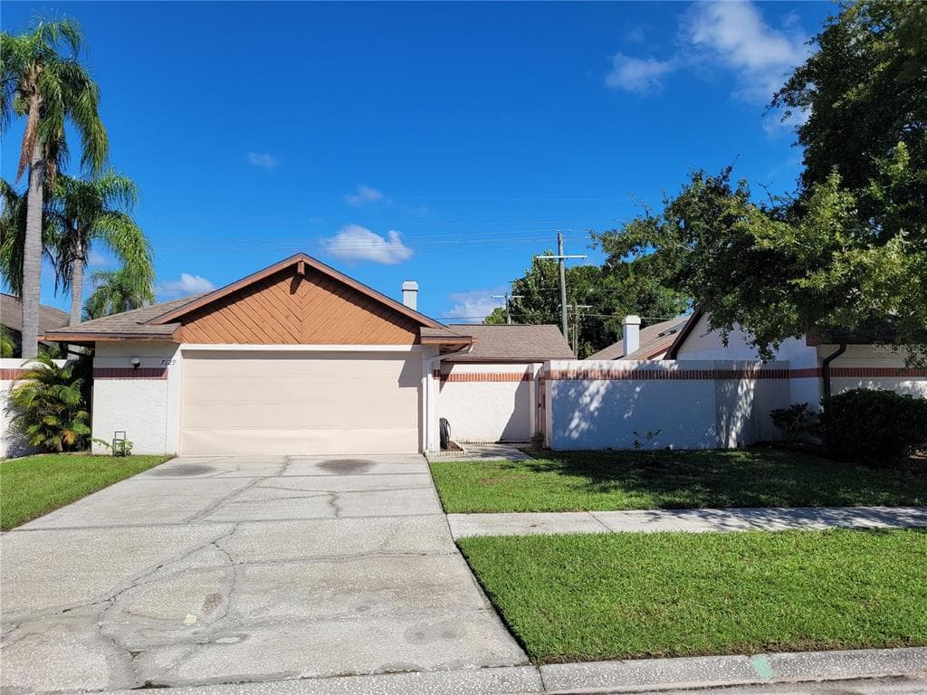 7129 SILVERMILL DRIVE TAMPA, FL 33635