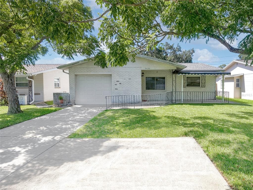 5426 20TH AVENUE N ST PETERSBURG, FL 33710
