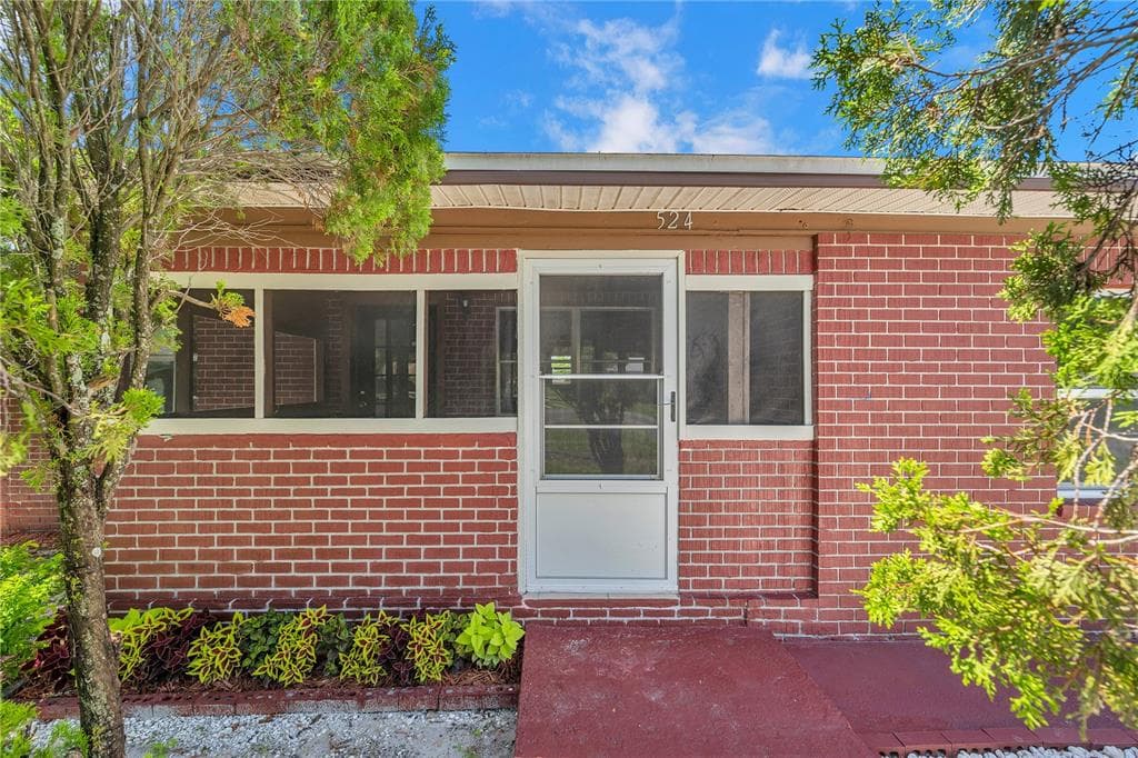 524 HULL STREET LAKELAND, FL 33805