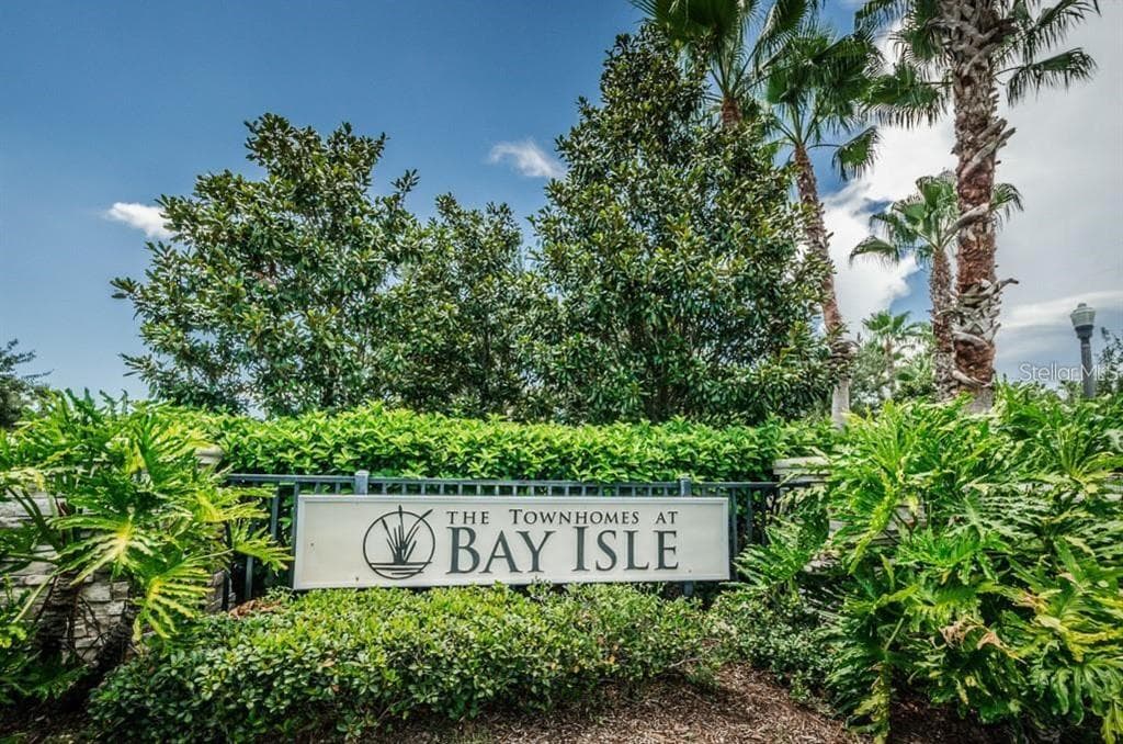 1067 119TH TERRACE N ST PETERSBURG, FL 33716