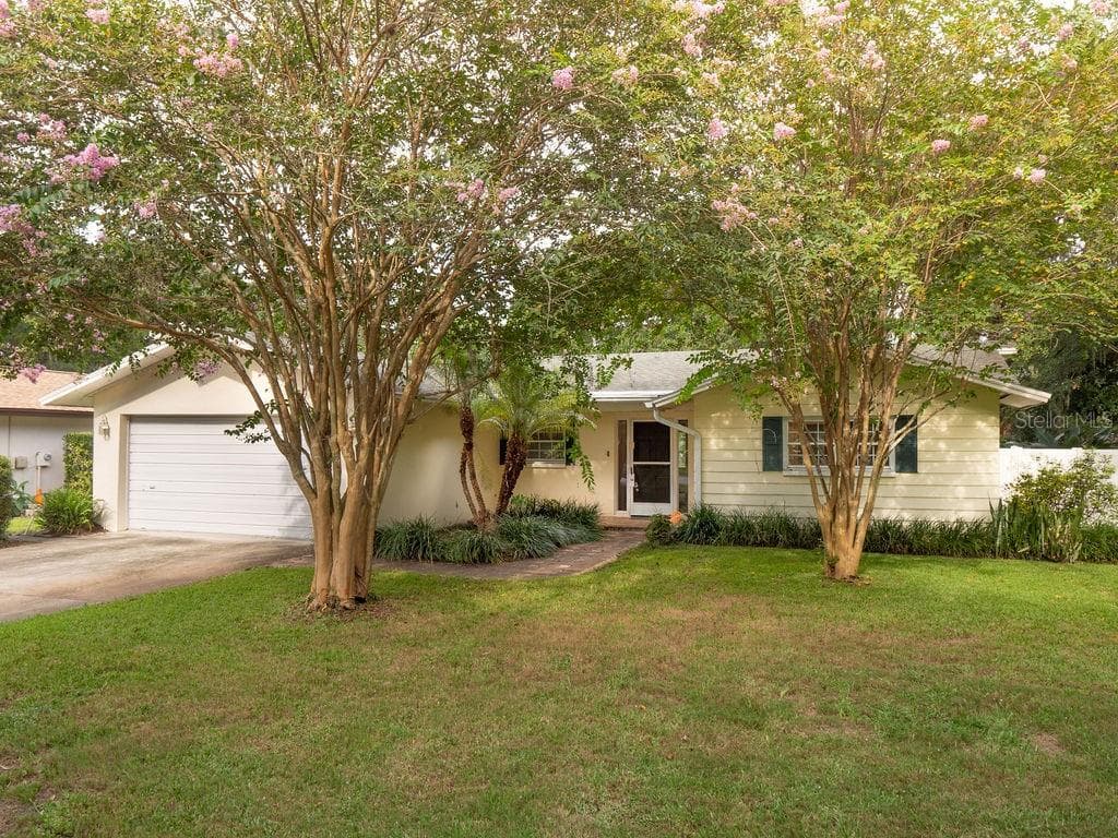 1891 OAK FOREST DRIVE E CLEARWATER, FL 33759