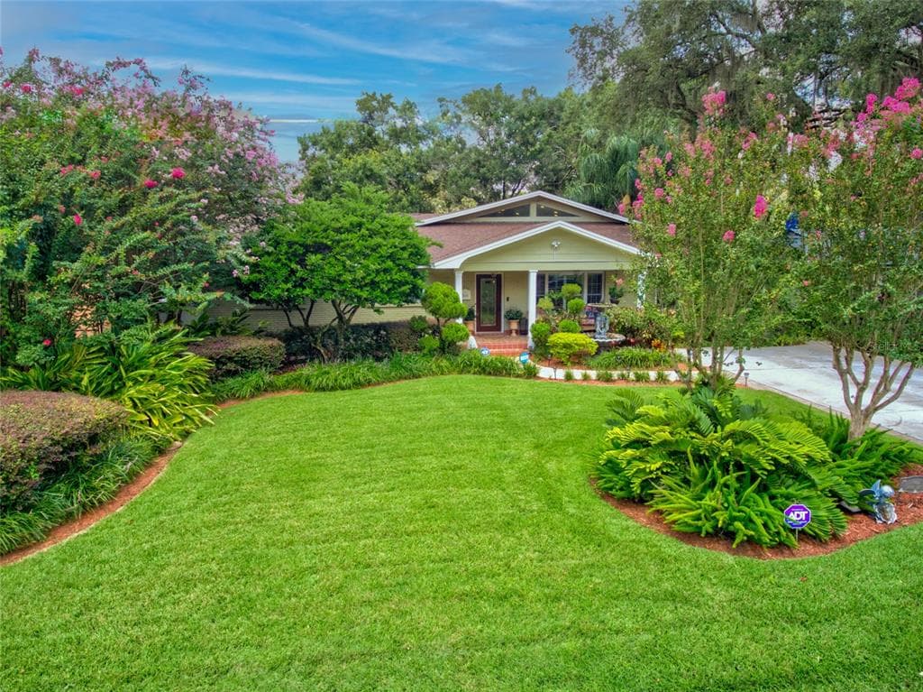 7404 PARK DRIVE TAMPA, FL 33610