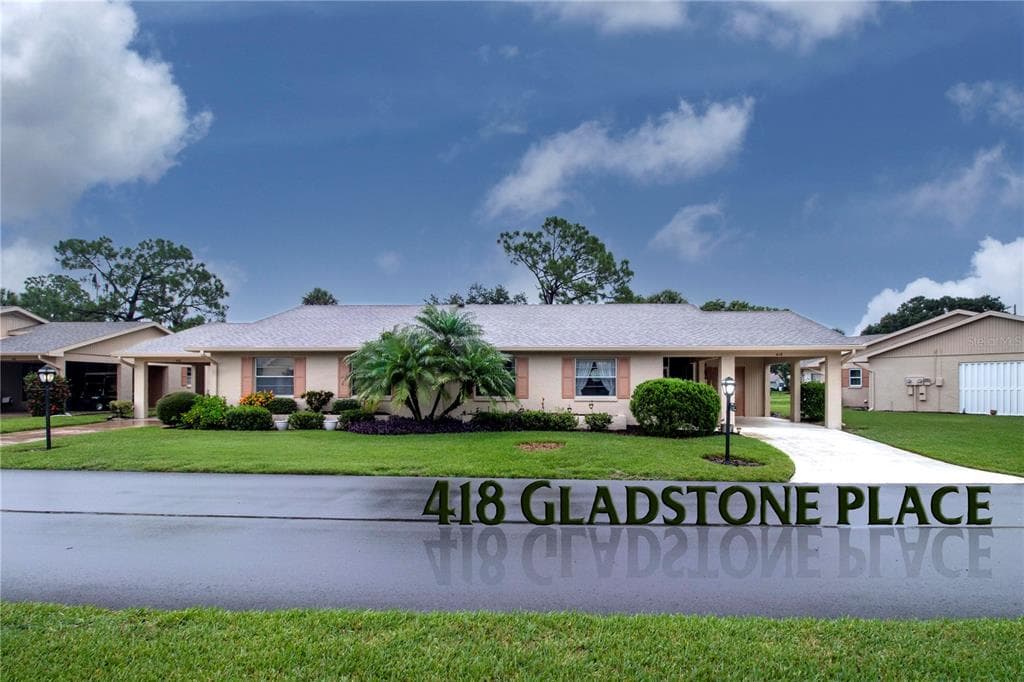 418 GLADSTONE PLACE UNIT 103 SUN CITY CENTER, FL 33573