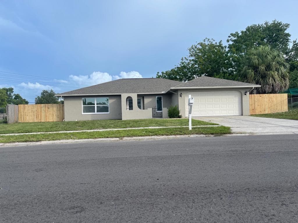 11324 FOX RUN PORT RICHEY, FL 34668