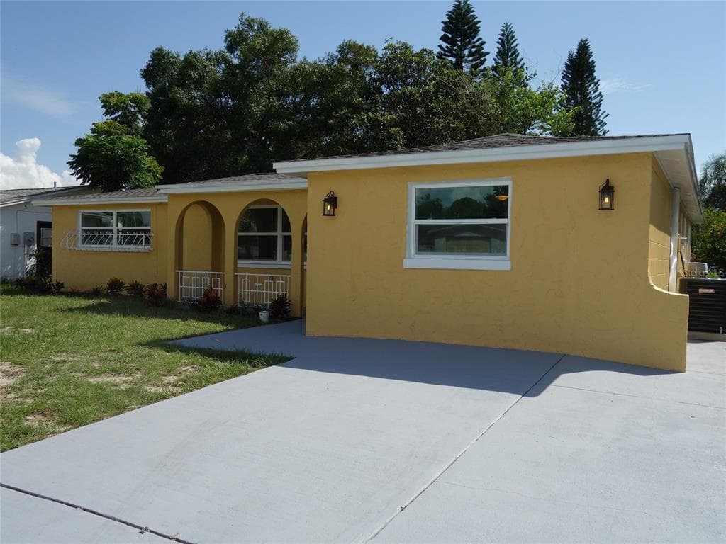 5053 SCHOOL ROAD NEW PORT RICHEY, FL 34653