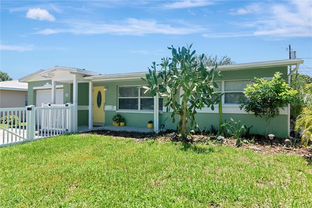546 85TH AVENUE N ST PETERSBURG, FL 33702