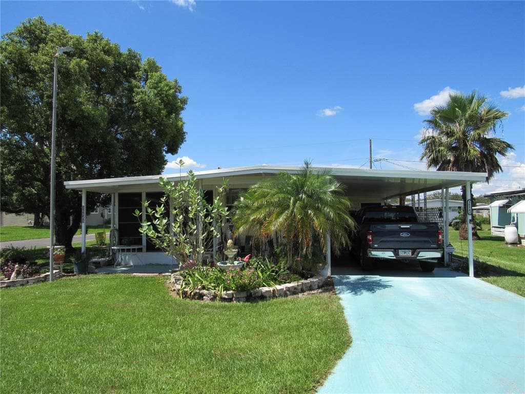 36843 KAY AVENUE ZEPHYRHILLS, FL 33542