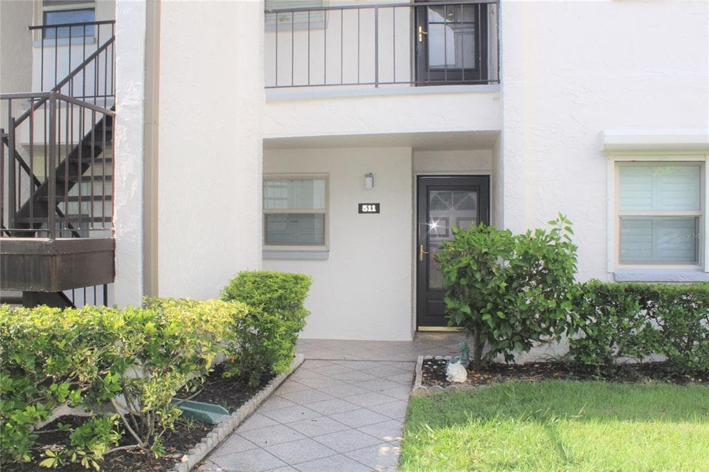7701 STARKEY ROAD UNIT 511 SEMINOLE, FL 33777