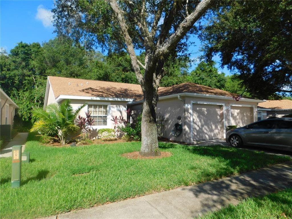 35248 WHISPERING PINES DRIVE ZEPHYRHILLS, FL 33541