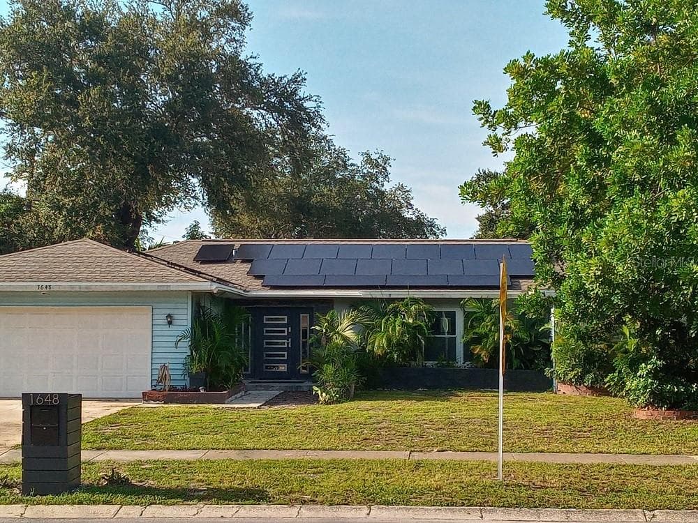 1648 GREENLEA DRIVE CLEARWATER, FL 33755