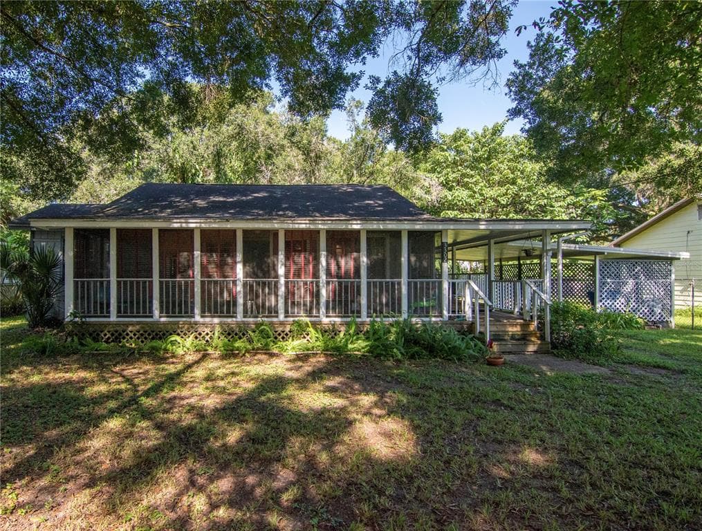 3302 SPILLERS AVENUE TAMPA, FL 33619