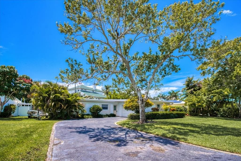 6941 S SHORE DRIVE S SOUTH PASADENA, FL 33707