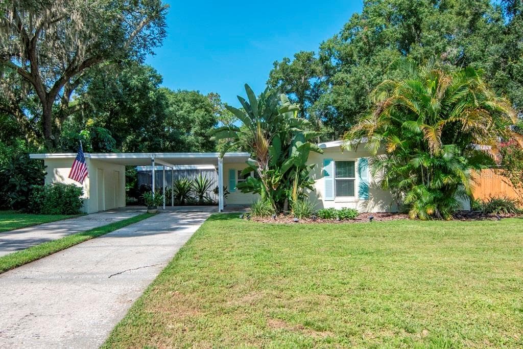817 W RIVER DRIVE