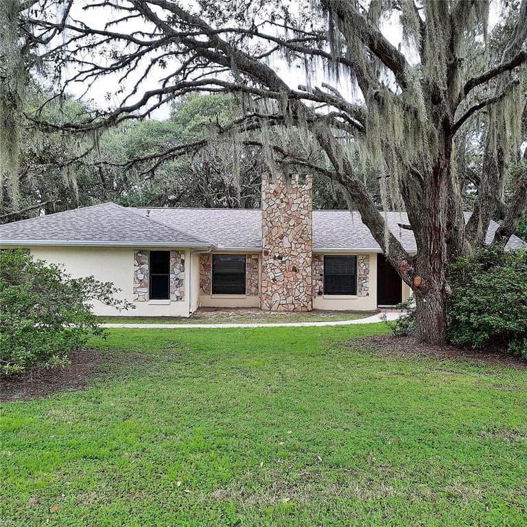130 W NATIONAL STREET HERNANDO, FL 34442