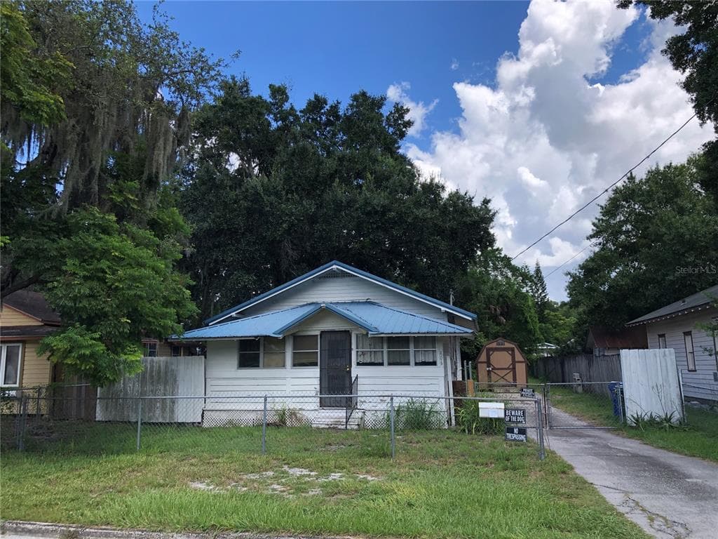 406 7TH STREET NE WINTER HAVEN, FL 33881