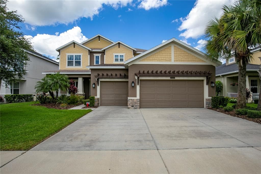 8933 BELLA VITA CIRCLE LAND O LAKES, FL 34637