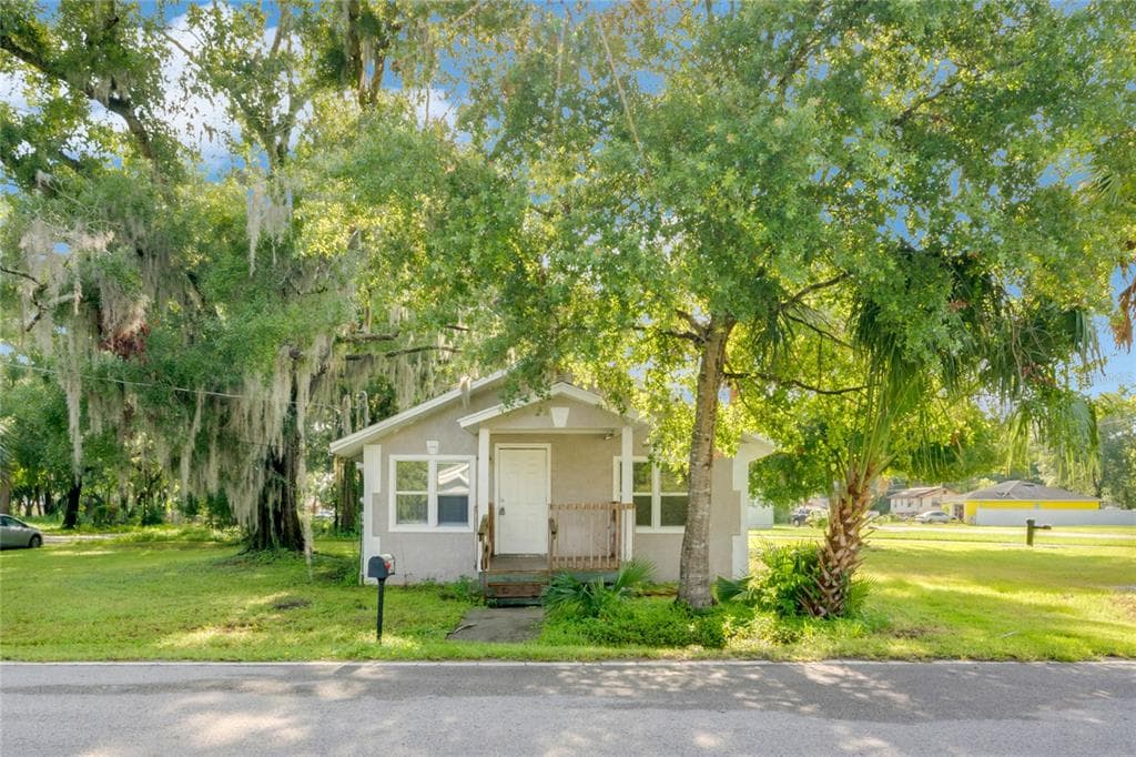 1321 OLIVE AVENUE SANFORD, FL 32771