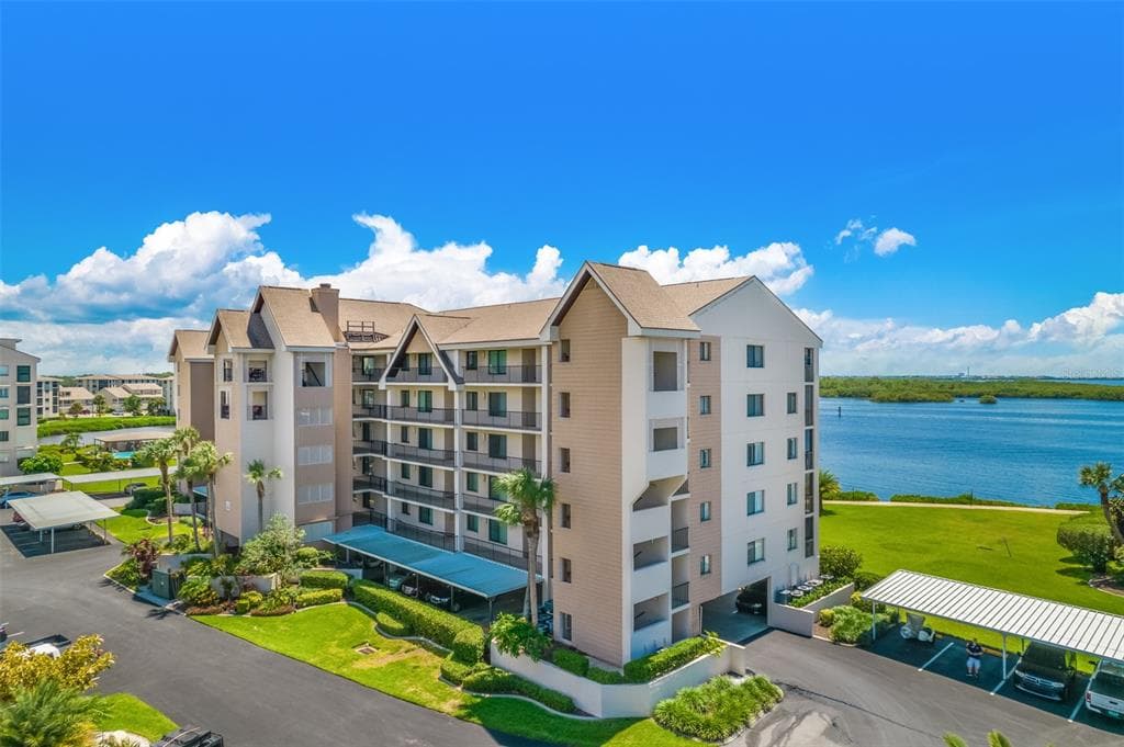 4620 BAY BOULEVARD UNIT 1118 PORT RICHEY, FL 34668