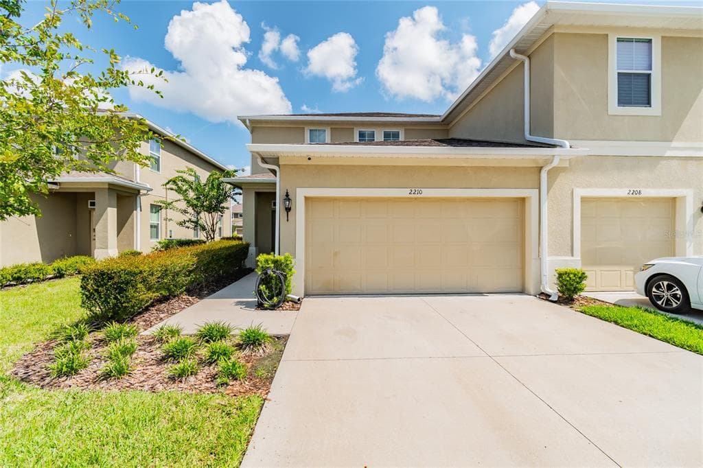 2210 BROADWAY VIEW AVENUE BRANDON, FL 33510