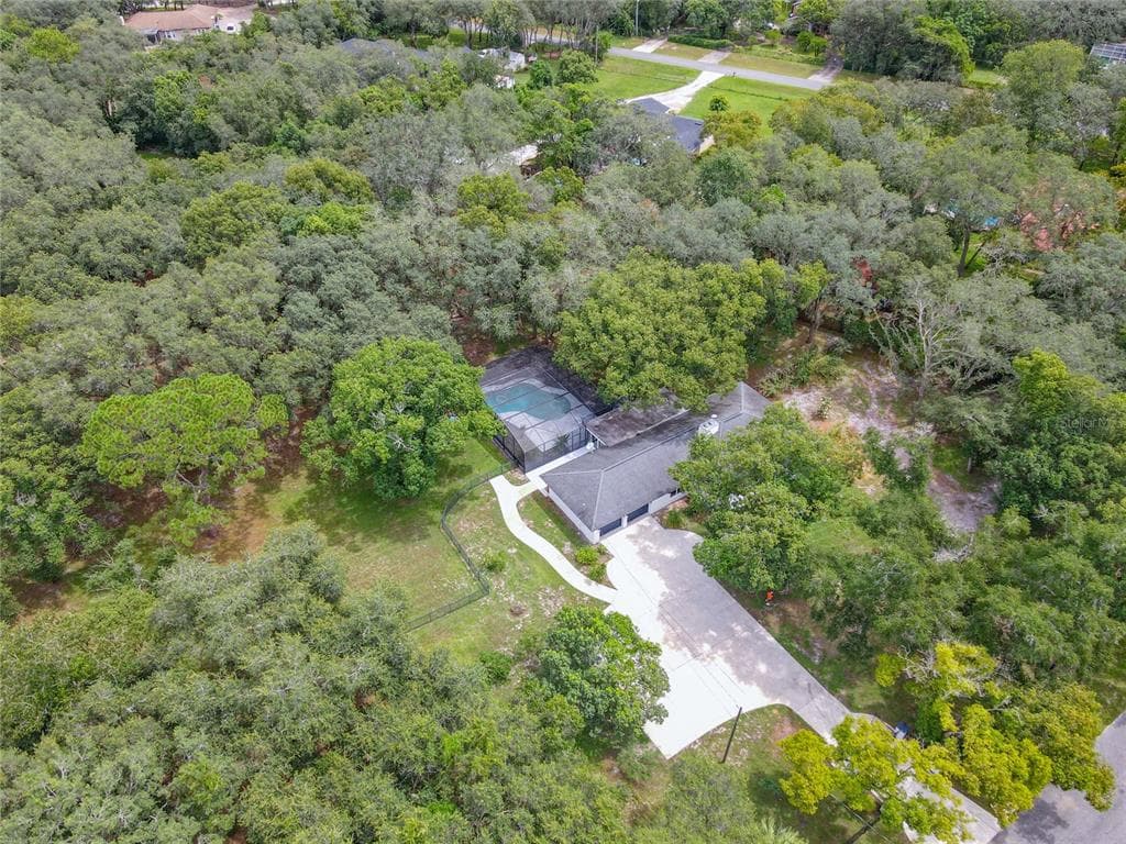 130 W TRADE WINDS ROAD WINTER SPRINGS, FL 32708