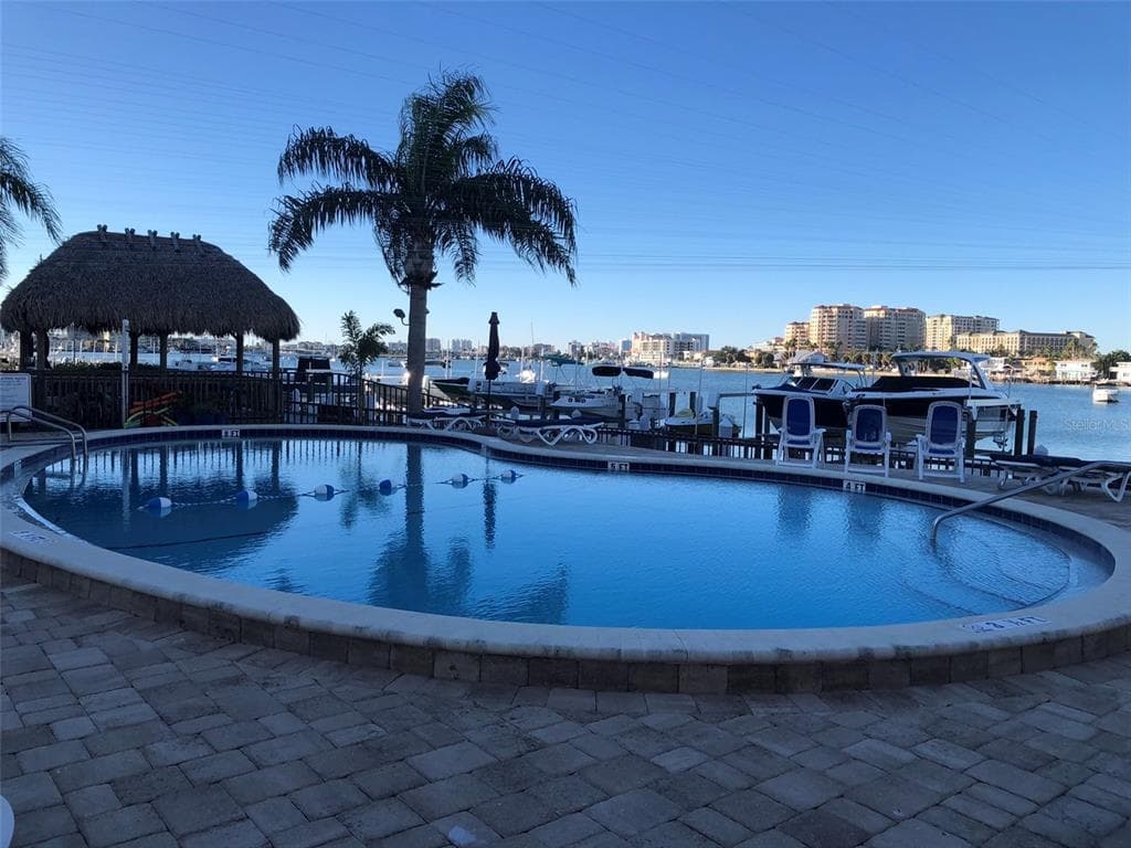 660 ISLAND WAY UNIT 607 CLEARWATER, FL 33767