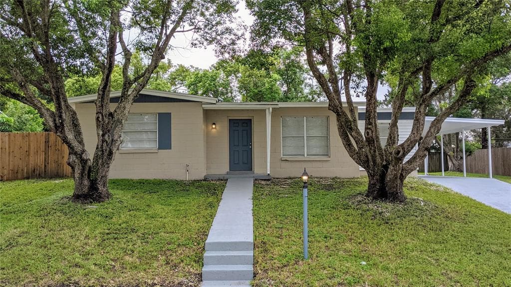 466 HOLLYHOCK LANE SPRING HILL, FL 34606