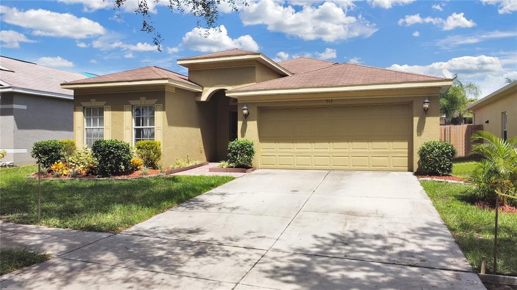 747 STAR POINTE DRIVE SEFFNER, FL 33584