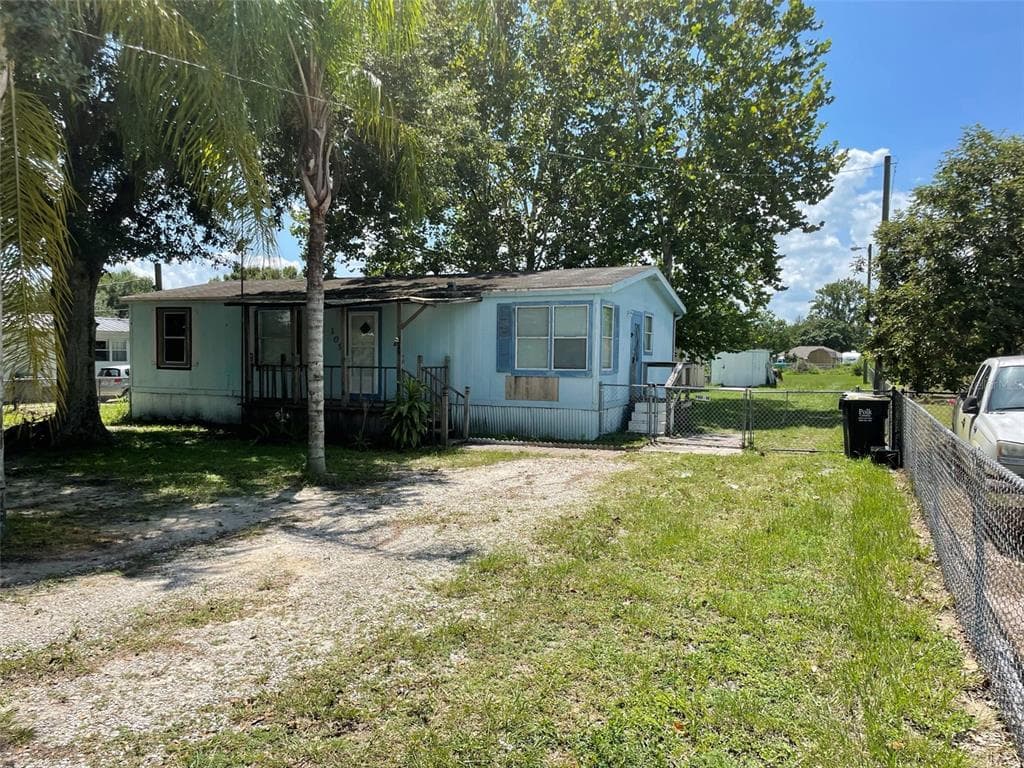 109 VAUGHN ROAD WINTER HAVEN, FL 33880