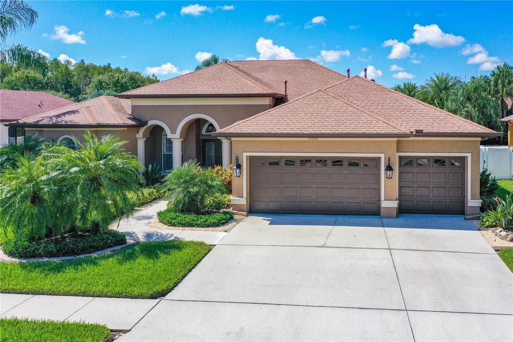 19820 STRATHMORE PLACE LAND O LAKES, FL 34638