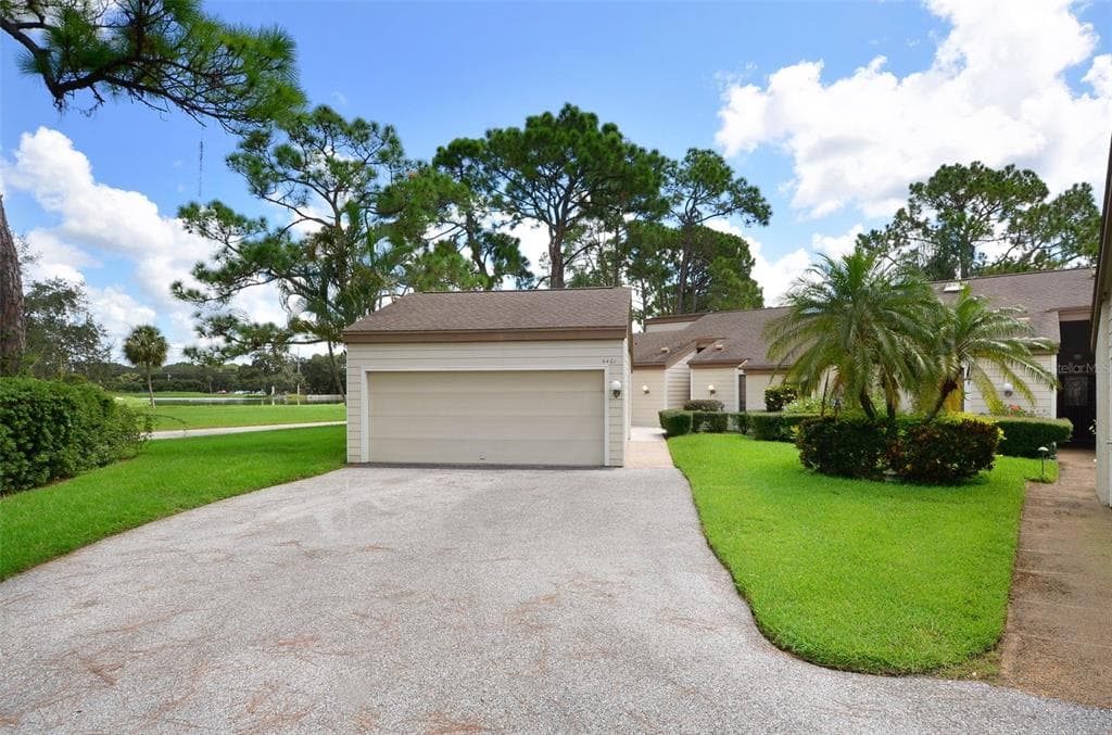 4401 GLEBE FARM ROAD UNIT 154 SARASOTA, FL 34235