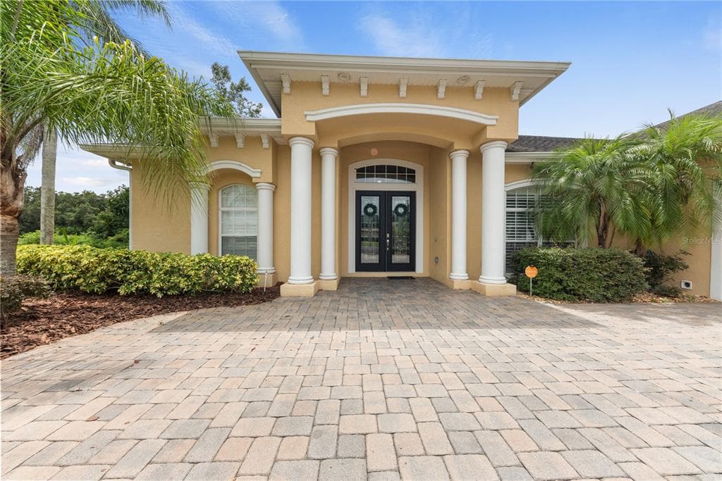 615 WHISPER WOODS DRIVE LAKELAND, FL 33813