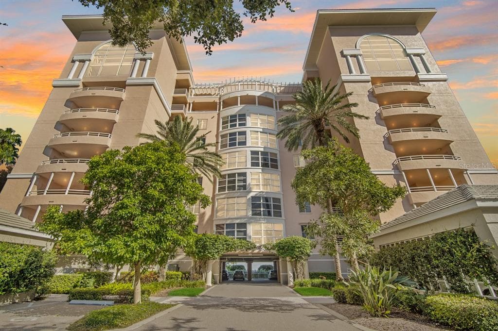 4953 BACOPA LANE S UNIT 505 ST PETERSBURG, FL 33715