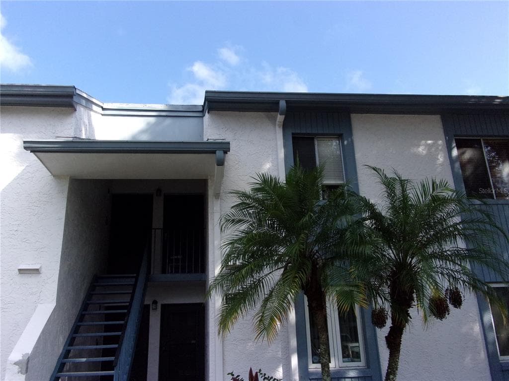 146 CYPRESS LANE UNIT 1 OLDSMAR, FL 34677