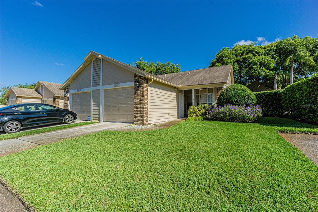 6521 THICKET TRAIL NEW PORT RICHEY, FL 34653
