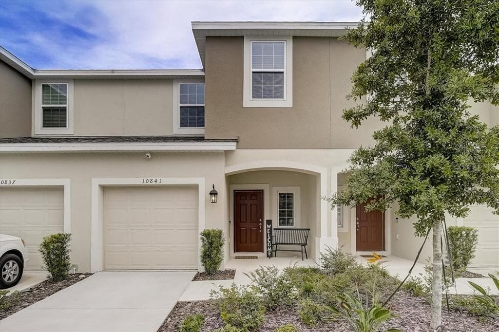 10841 WYNE TREE COURT ORLANDO, FL 32824