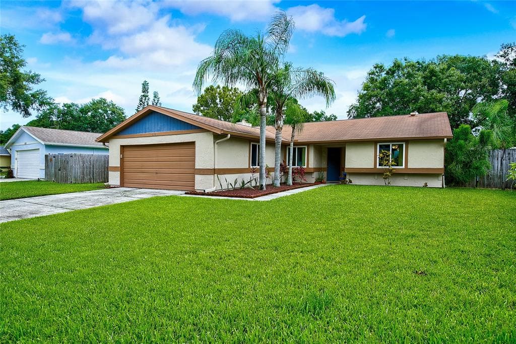633 TIMBER BAY CIRCLE W OLDSMAR, FL 34677